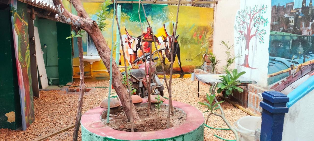 Hostel 111 By Gurukulam. Pondicherry Exteriör bild